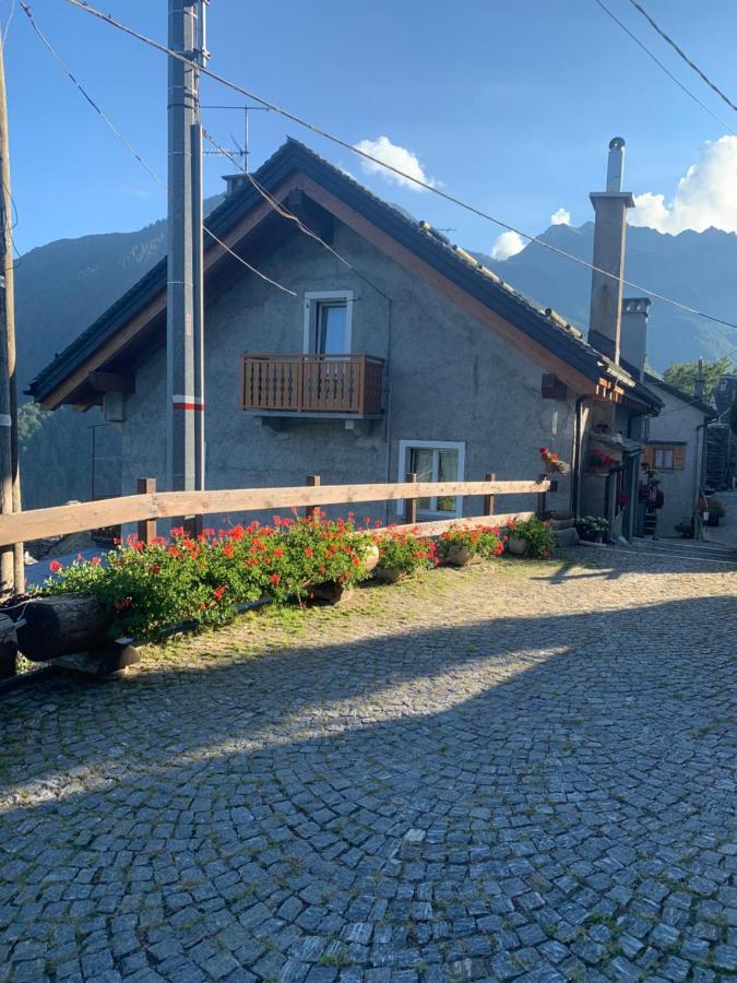 Casa Iolanda Lägenhet Bognanco Exteriör bild